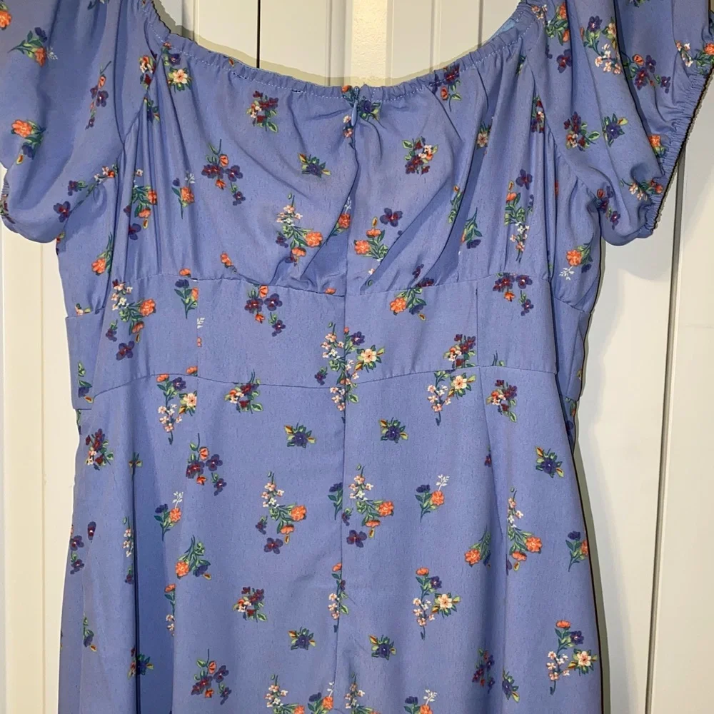 Forever 21 Floral Puff Sleeve Dress - Picture 11 of 14